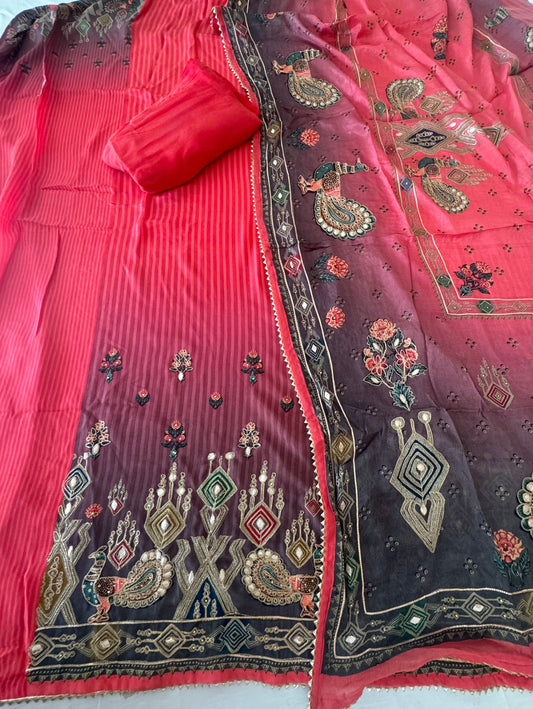 Peacock print Crepe Suit