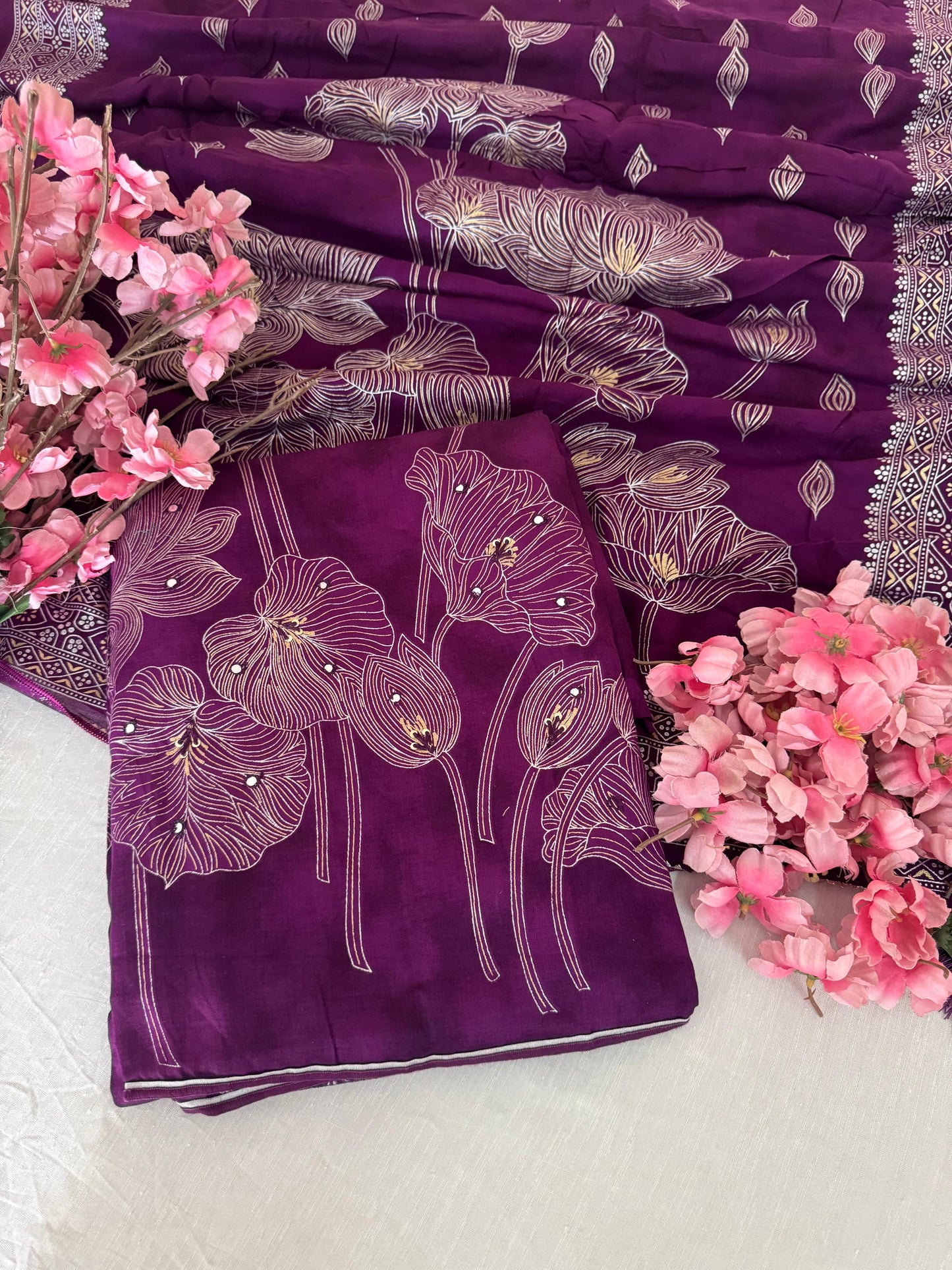 Handcrafted Cotton Elegance – Seasonal Summer