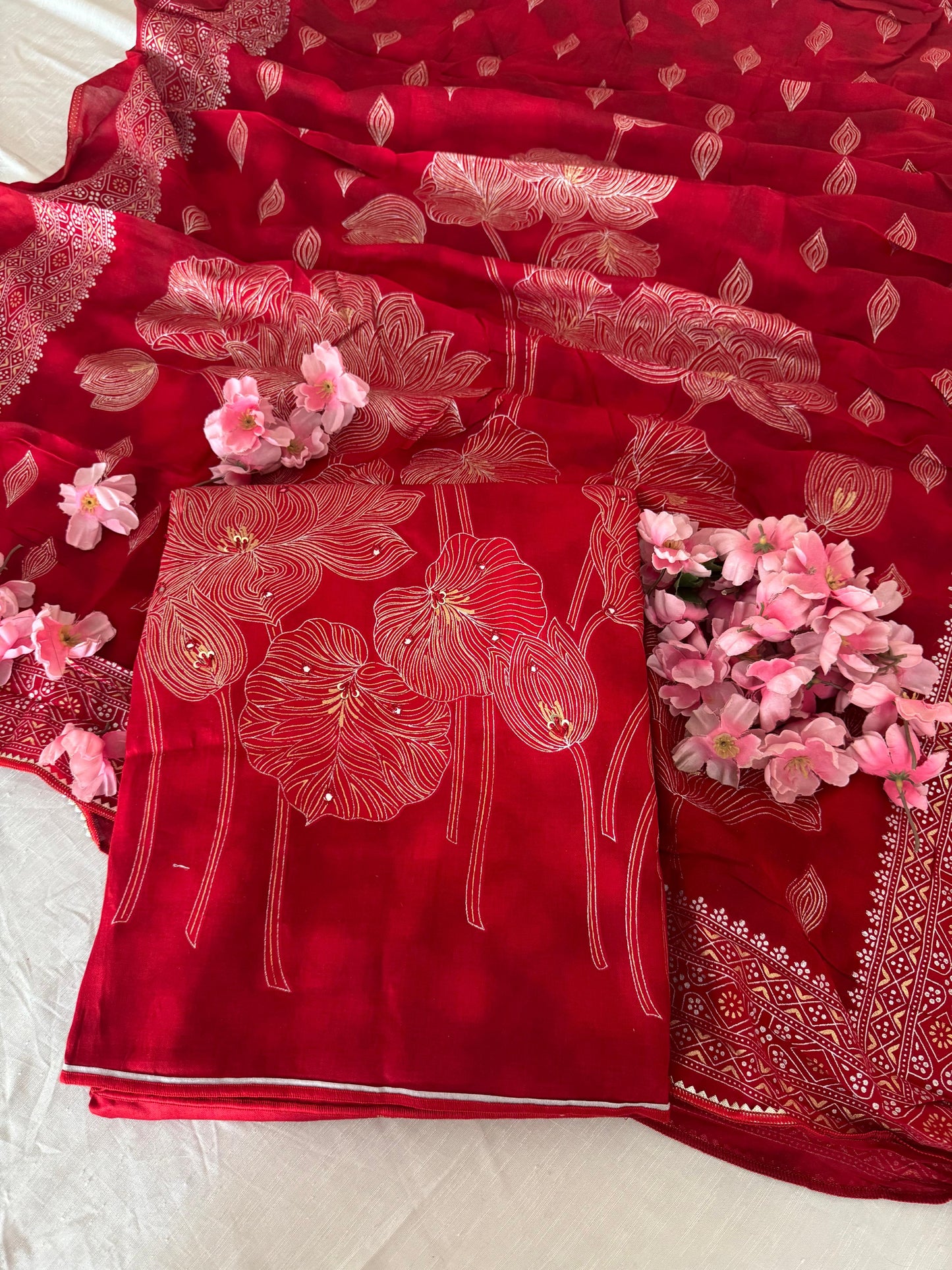 Handcrafted Cotton Elegance – Seasonal Summer