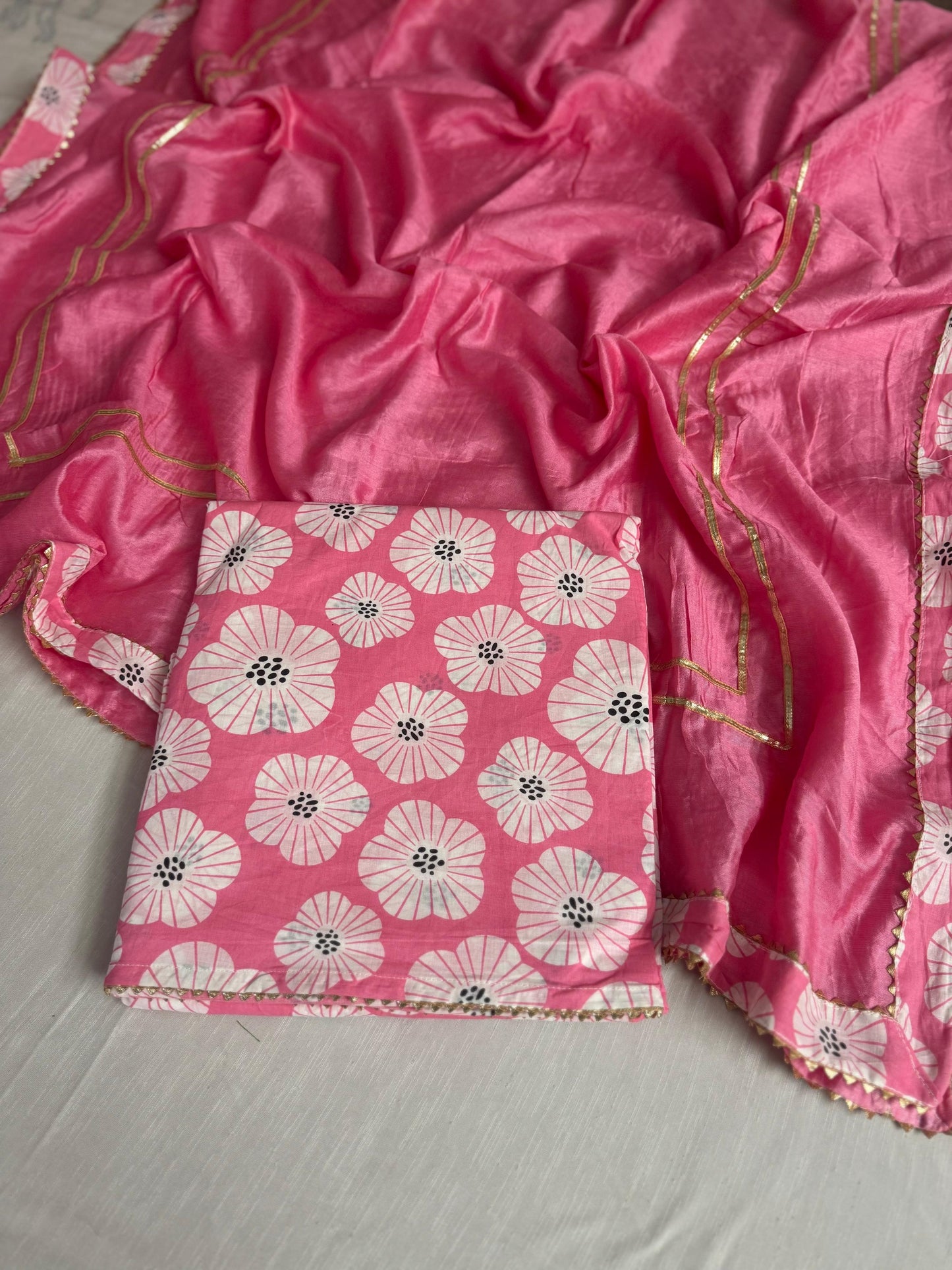 Printed cotton- Patch work on dupatta Lace work
